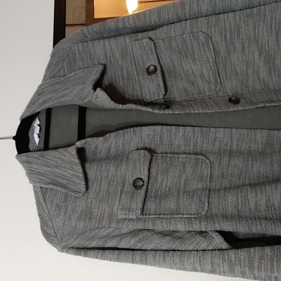 Army green shacket - Picture 2 of 3